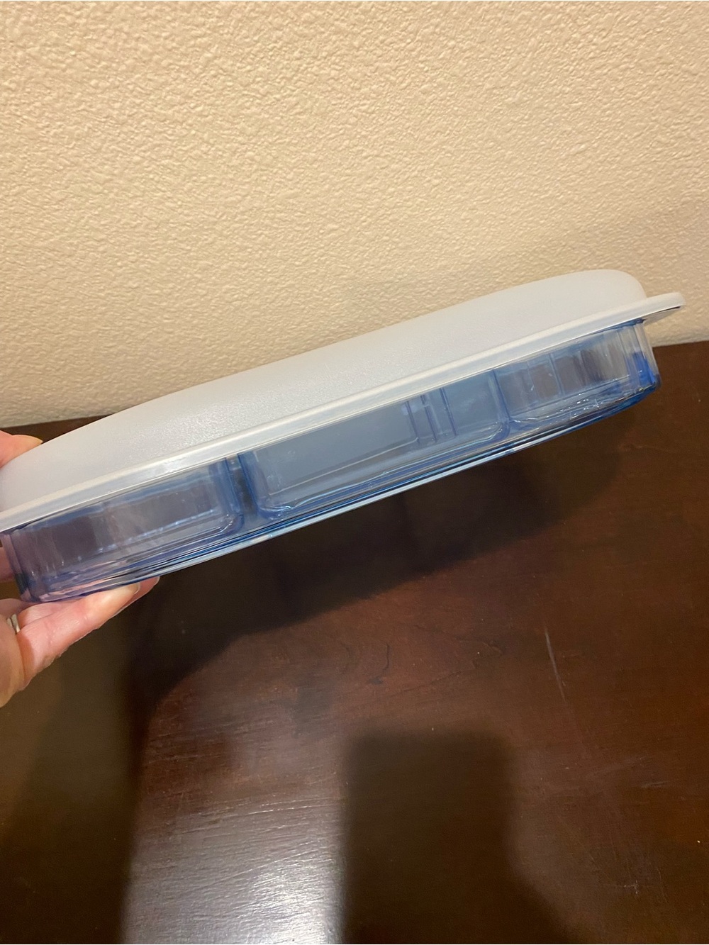 VTG Tupperware Blue PRELUDIO Watercolor Serving Oval Divided Serving Tray w/Lid - Picture 11 of 14